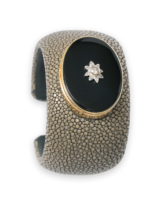A ray leather bangle bracelet with onyx and diamonds by "a cuckoo moment" A ray leather bangle bracelet with onyx and diamonds by "a cuckoo moment"