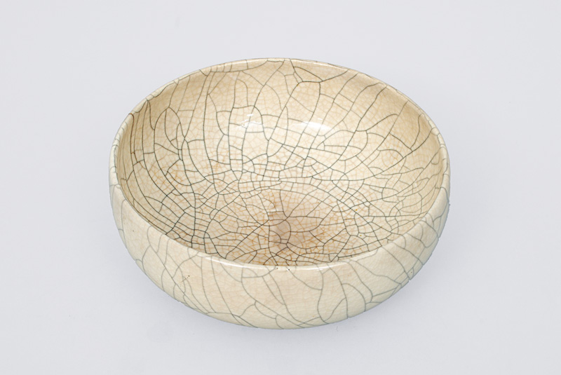 A bowl with craquelling glaze