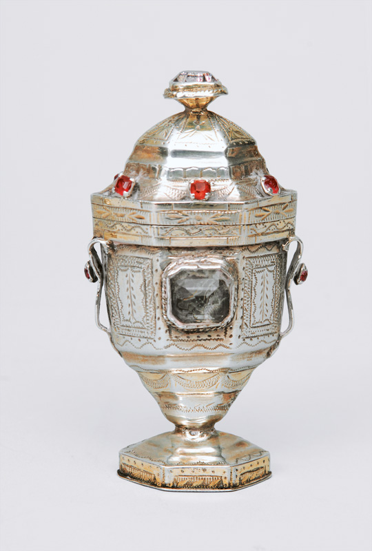 An Empire fragrance jar with rich engravings and coloured stones