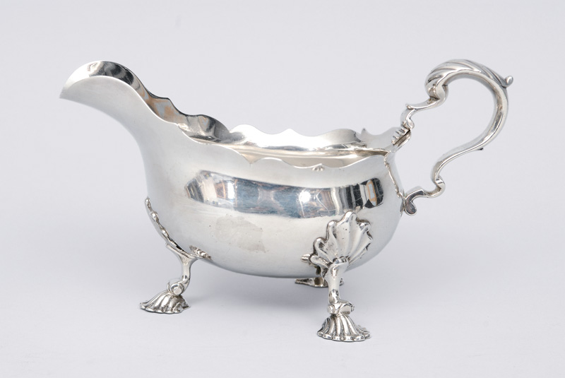 An elegant Georgian sauce boat