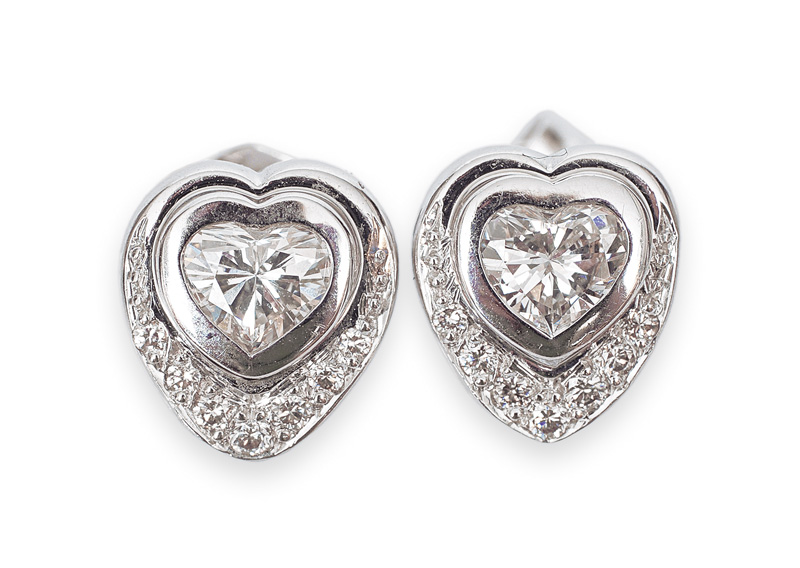 Paar herzförmige Diamant-Brillant-Ohrstecker