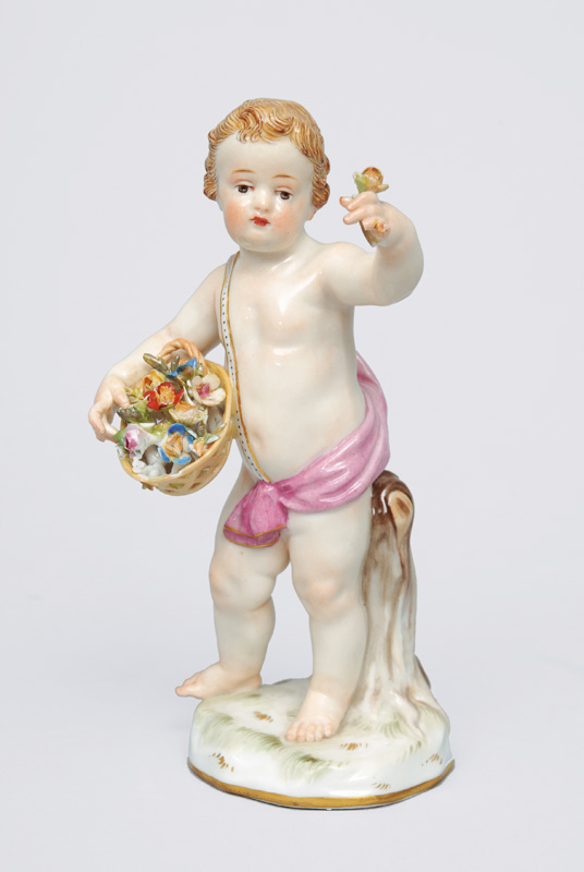 A figurine "Spring" od serial "4 seasons"