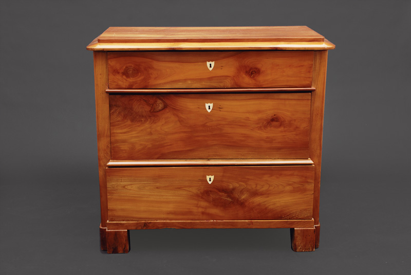 A Biedermeier chest of drawers