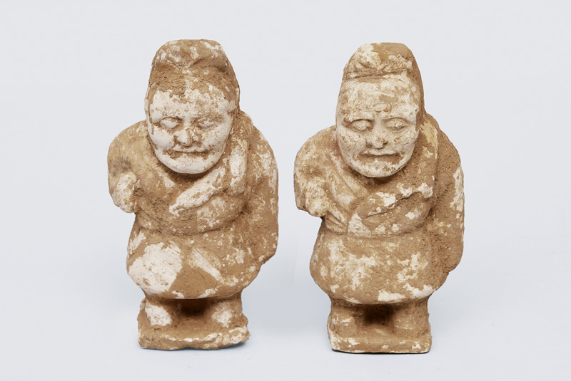 Burial objects a "pair of servant figurines"