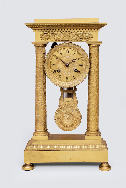 An Empire column clock