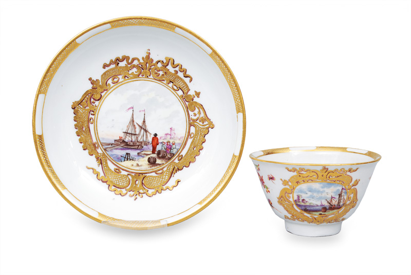 A fine painted tea bowl with Kauffahrtei scenes A fine painted tea bowl with Kauffahrtei scenes