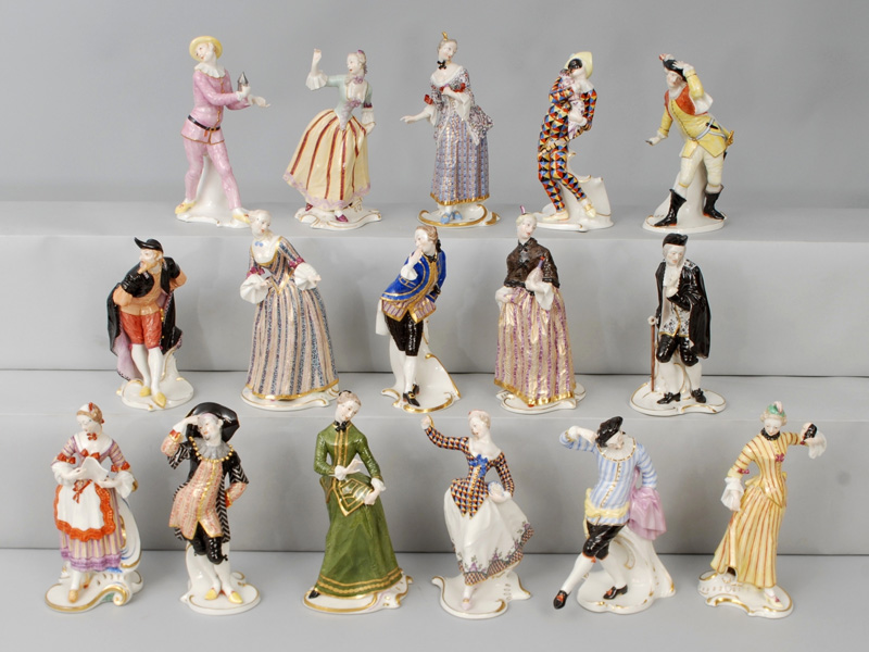 Serie "Commedia dell"Arte" consisting 16 figuriens