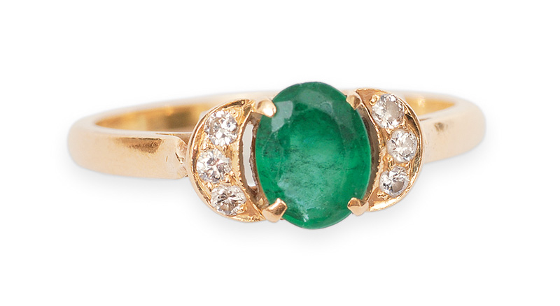 An emerald ring