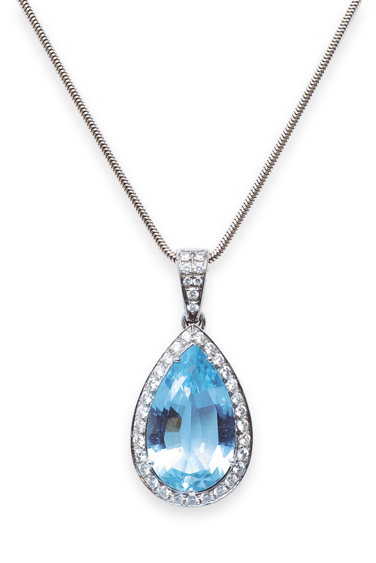 Aquamarin-Brillant-Collier