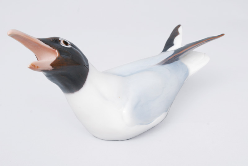 An animal figurine "Seagull"