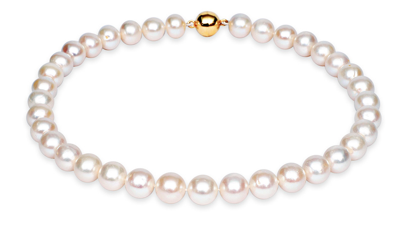 Freshwater cultured pearl necklace