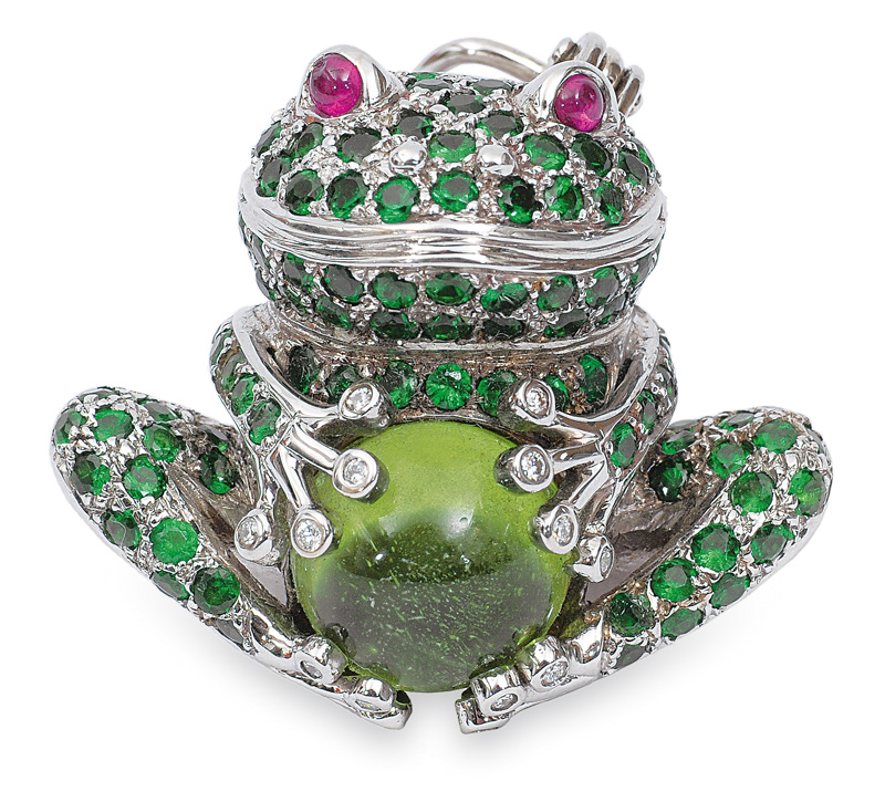 A brooch " Frog "