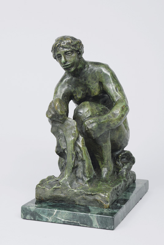 A modern french bronze figure "La Petite Laveuse" - image 2