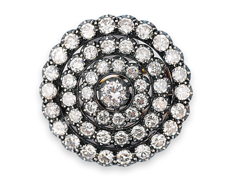 A diamond brooch/pendant