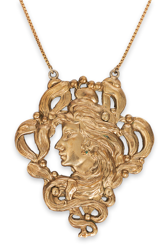 An Art nouveau pendant