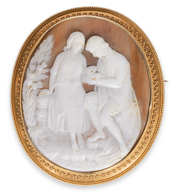 A cameo brooch "Young couple"