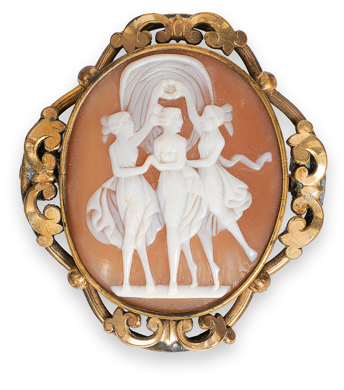 A cameo brooch "Three Graces"