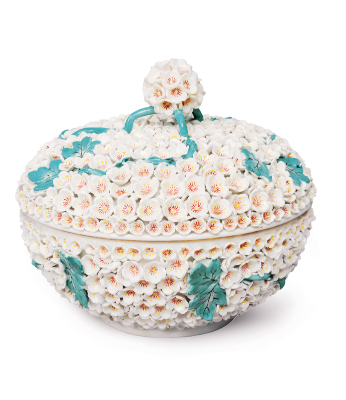 An exceptional snowball-tureen with equestrian scenes