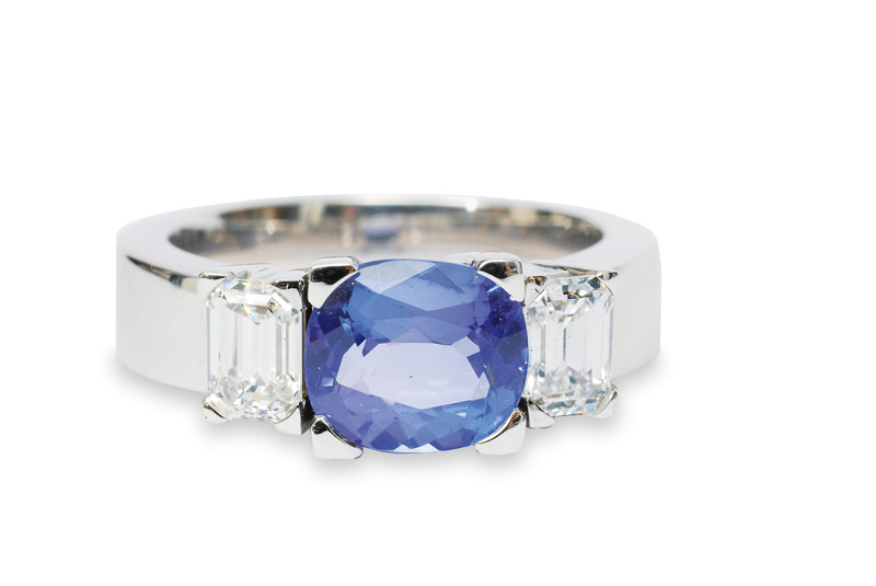 A fine tansanite diamond ring