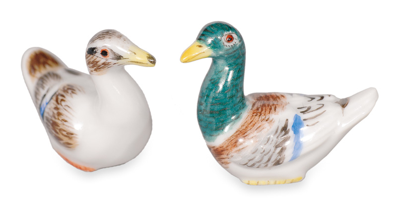 Two miniature figurines of ducks