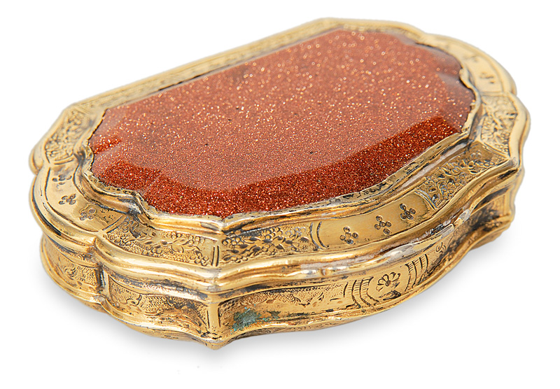 A rare Louis Quinze snuff box with porphyry