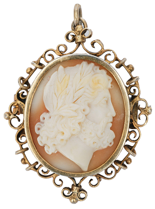 A set of 4 shell-cameo brooches