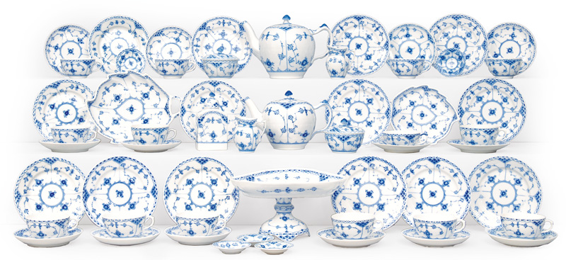 A tea service "Musselmalet" Blue fluted