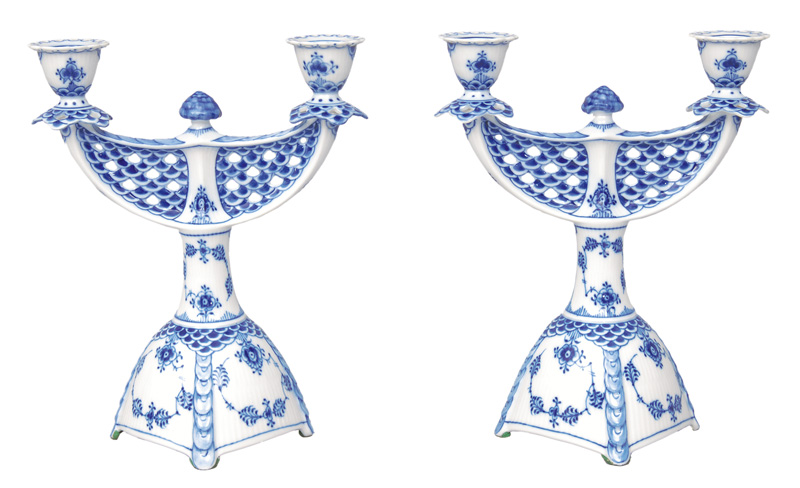 A pair of candlesticks "Blue fluted full lace"