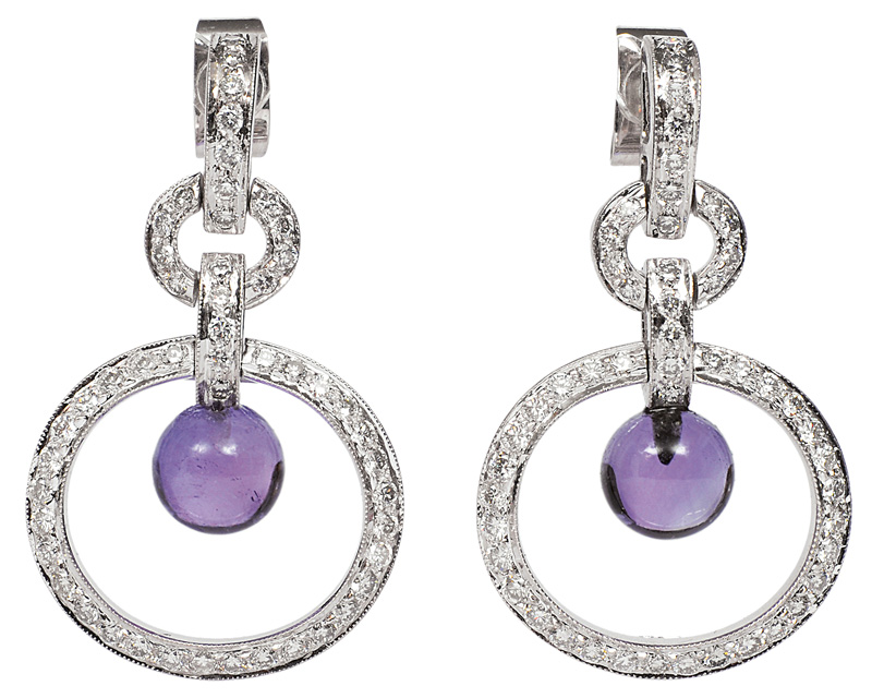 An elegant amethyst diamond set with necklace and pair of earrings
