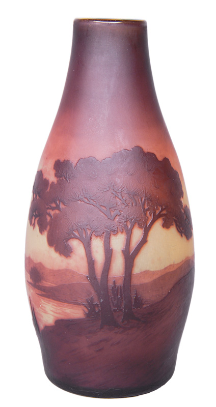 Jugendstil-Vase mit Landschafts-Dekor