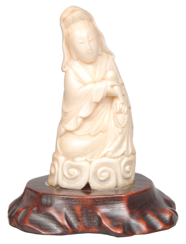 A small Guanyin figure