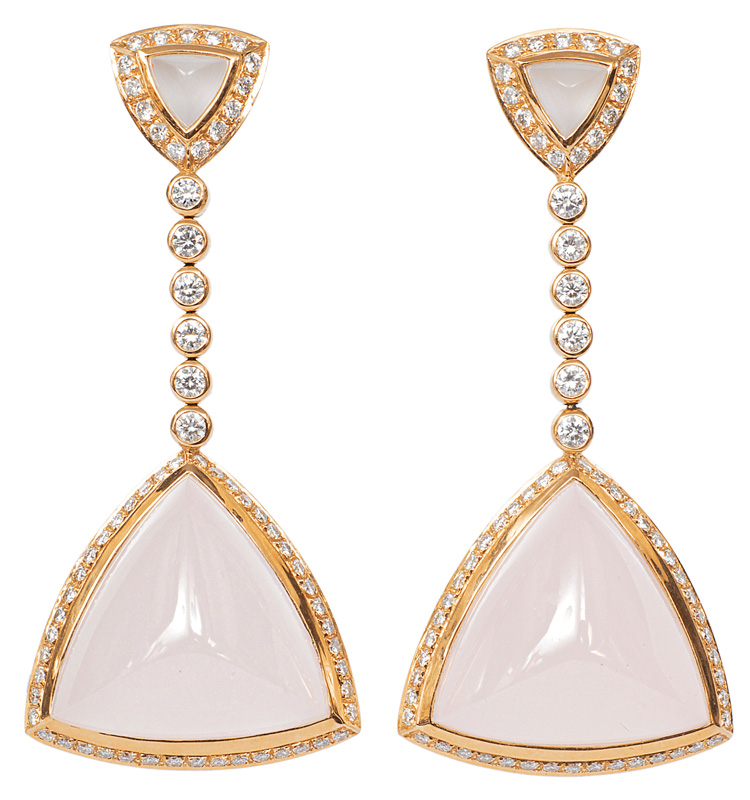A pair of moonstone diamond earpendants