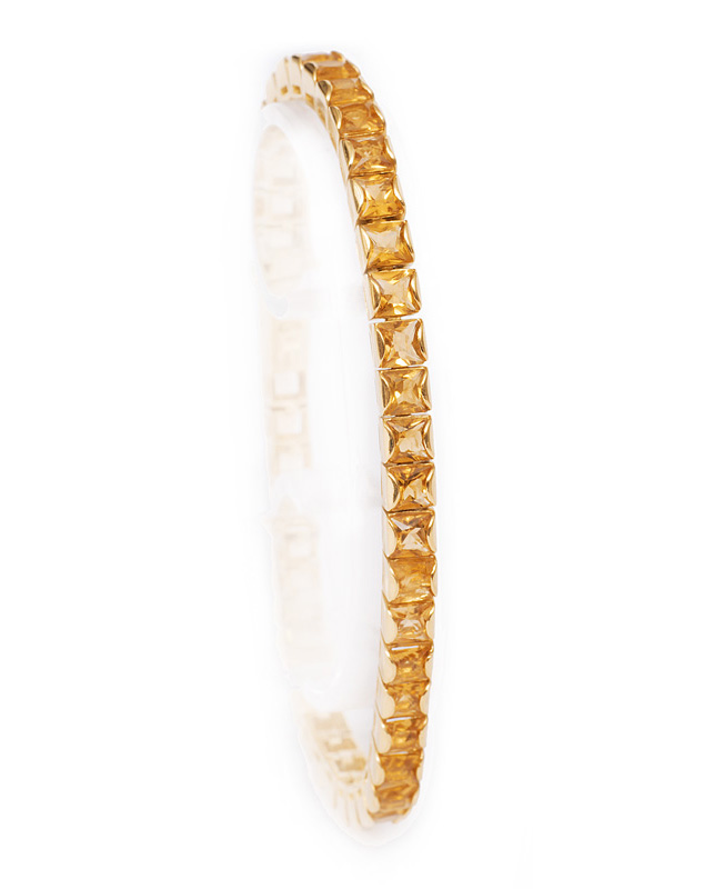 A citrine bracelet