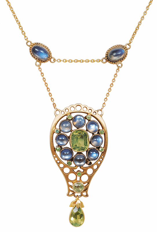 Zierliches Jugendstil-Collier mit Mondstein und Peridot-Besatz