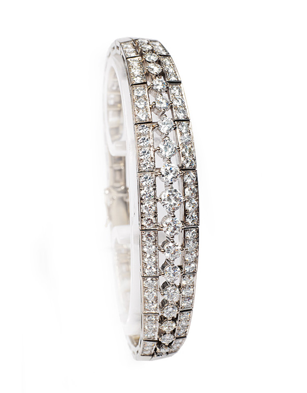 A high carat diamond bracelet