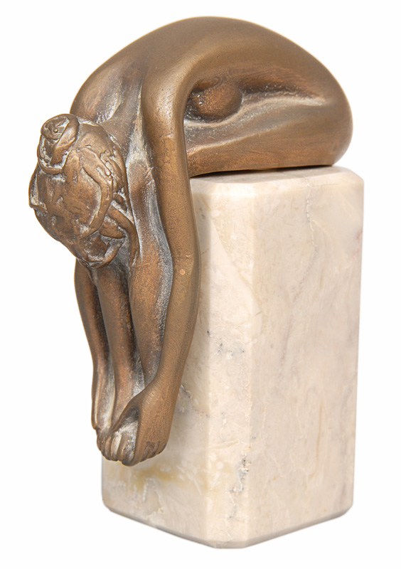 A bronze figure "Iride" of the series "Les beaux arts"