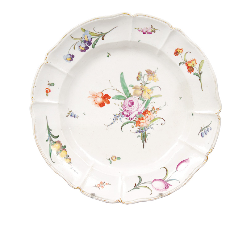 A big plate with flower painting