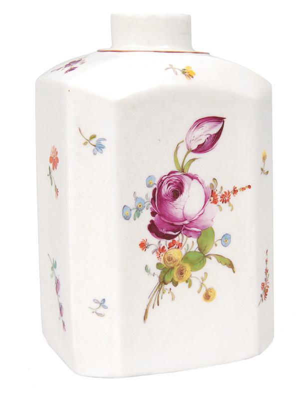 A tea caddy with flower painting