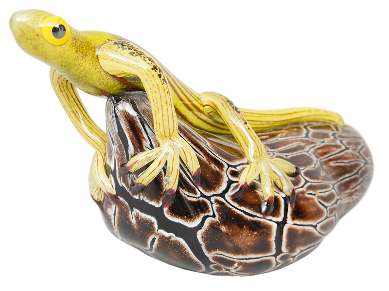 A Murano glass figurine "Saurian on stone"