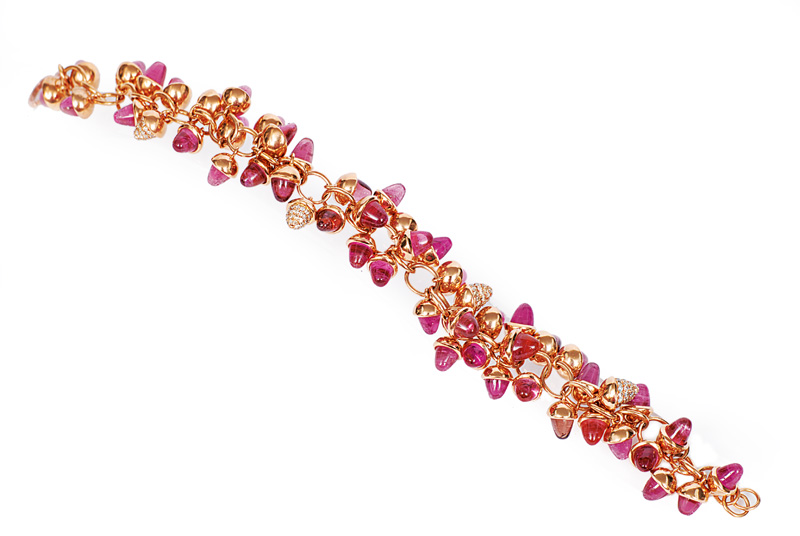 A fashionable tourmaline diamond bracelet