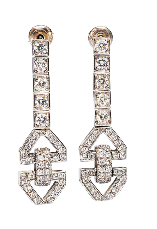 A pair of diamond earpendants