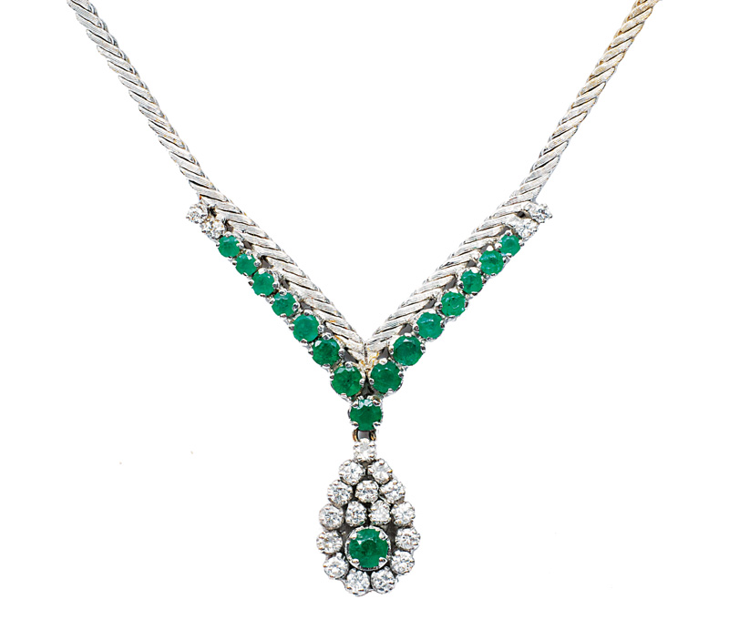 Smaragd-Brillant-Collier