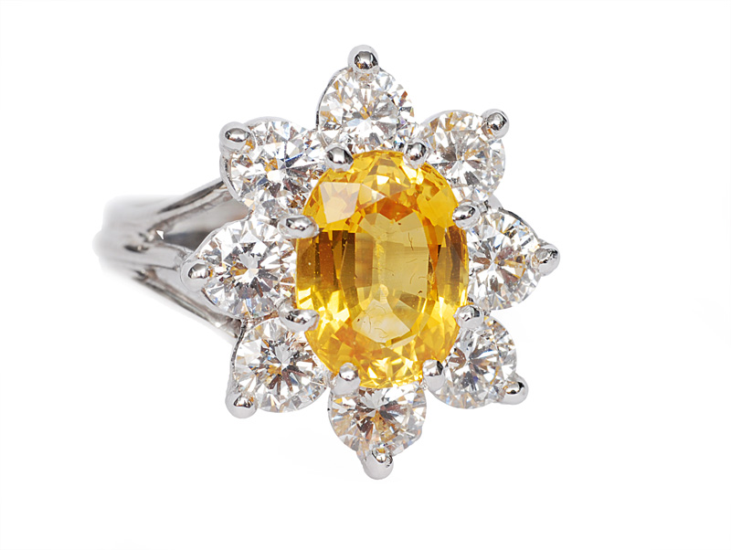 Außergewöhnlicher Saphir-Diamant-Ring