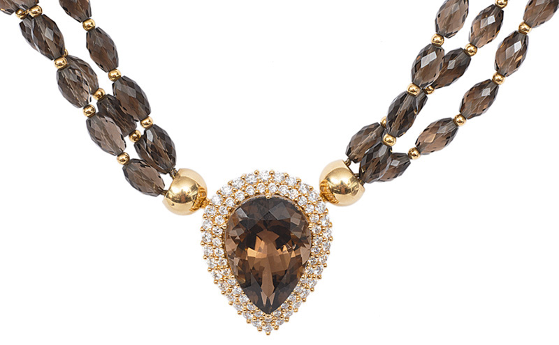 A smoky quarz necklace with high quality clasp