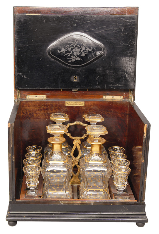 A liqueur box "Tantalus"