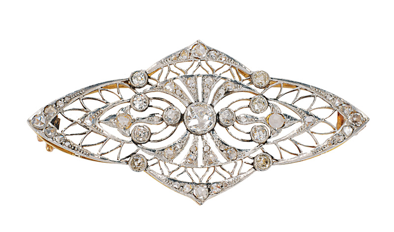 An Art-Nouveau diamond brooch