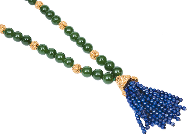 A nephrite necklace with lapis lazuli pendant by jeweller Wilm