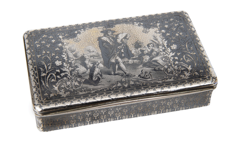 A snuff-box with niello decor