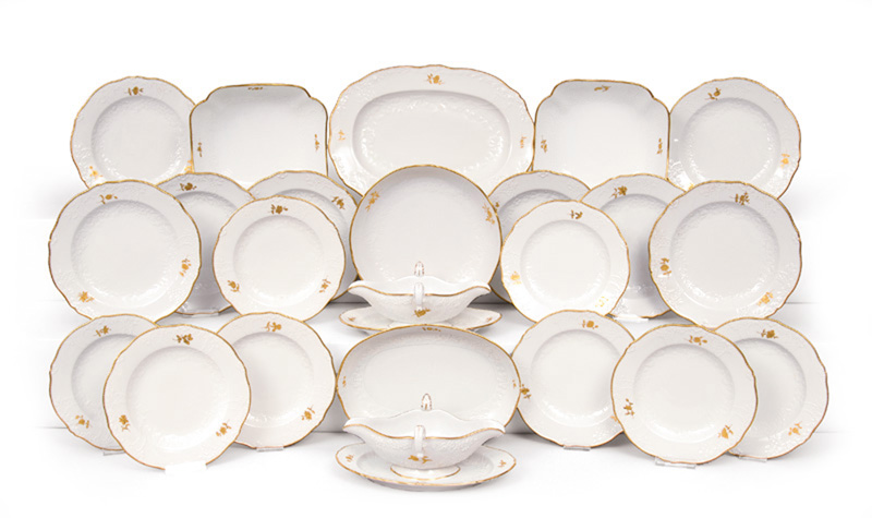 A dinner service "Golden Flower" for 12 persons