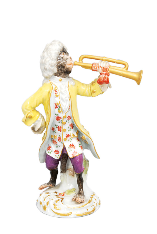 Johann J. Kaendler/ Peter Reinicke - A figurine "Trumpet eplayer" of serial "Music playing monkeys" A figurine "Trumpet eplayer" of serial "Music playing monkeys"